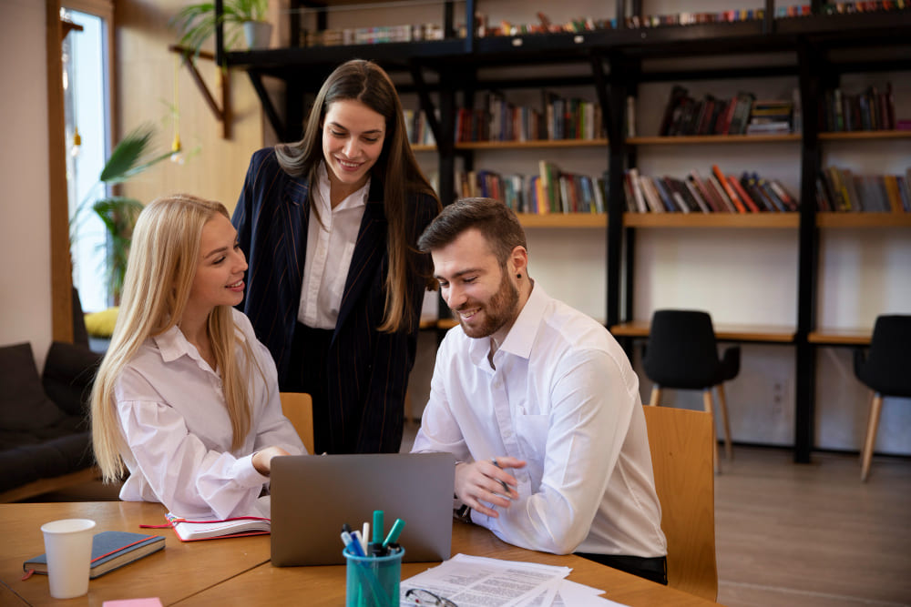 close-up-on-young-business-person-doing-internship (1)