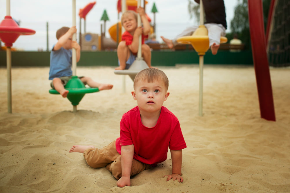 kids-playing-in-park-front-view (1)